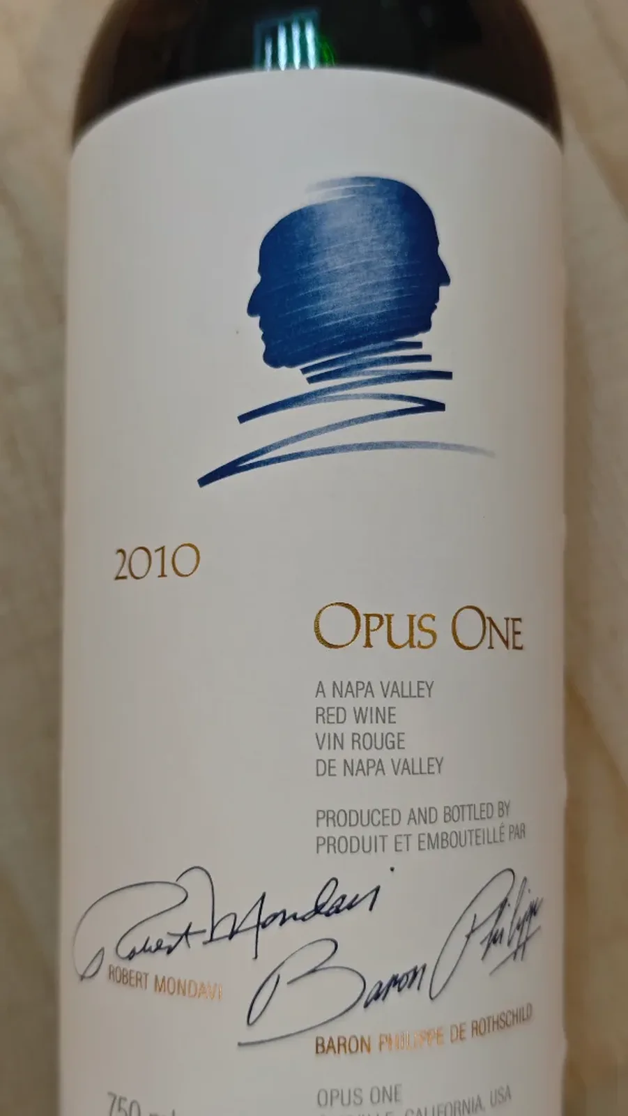 2010年 オーパス・ワン 赤ワイン 2010・正面ラベル