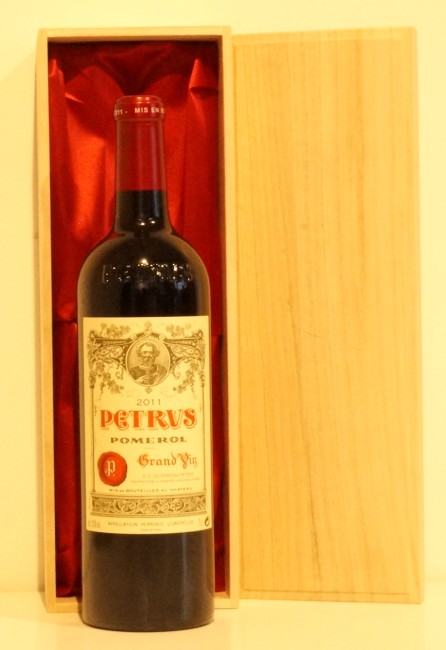 ２０１１年　シャトー・ペトリュス　ワイン