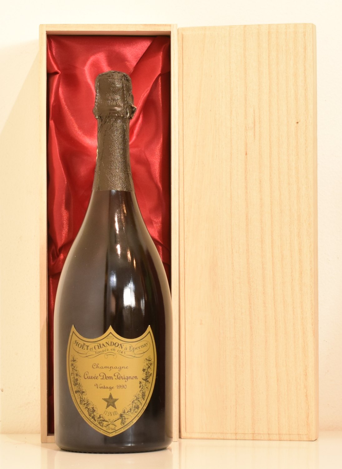 産地フランス【416】 ドンペリニヨン 白 Vintage 2013 シャンパン未開