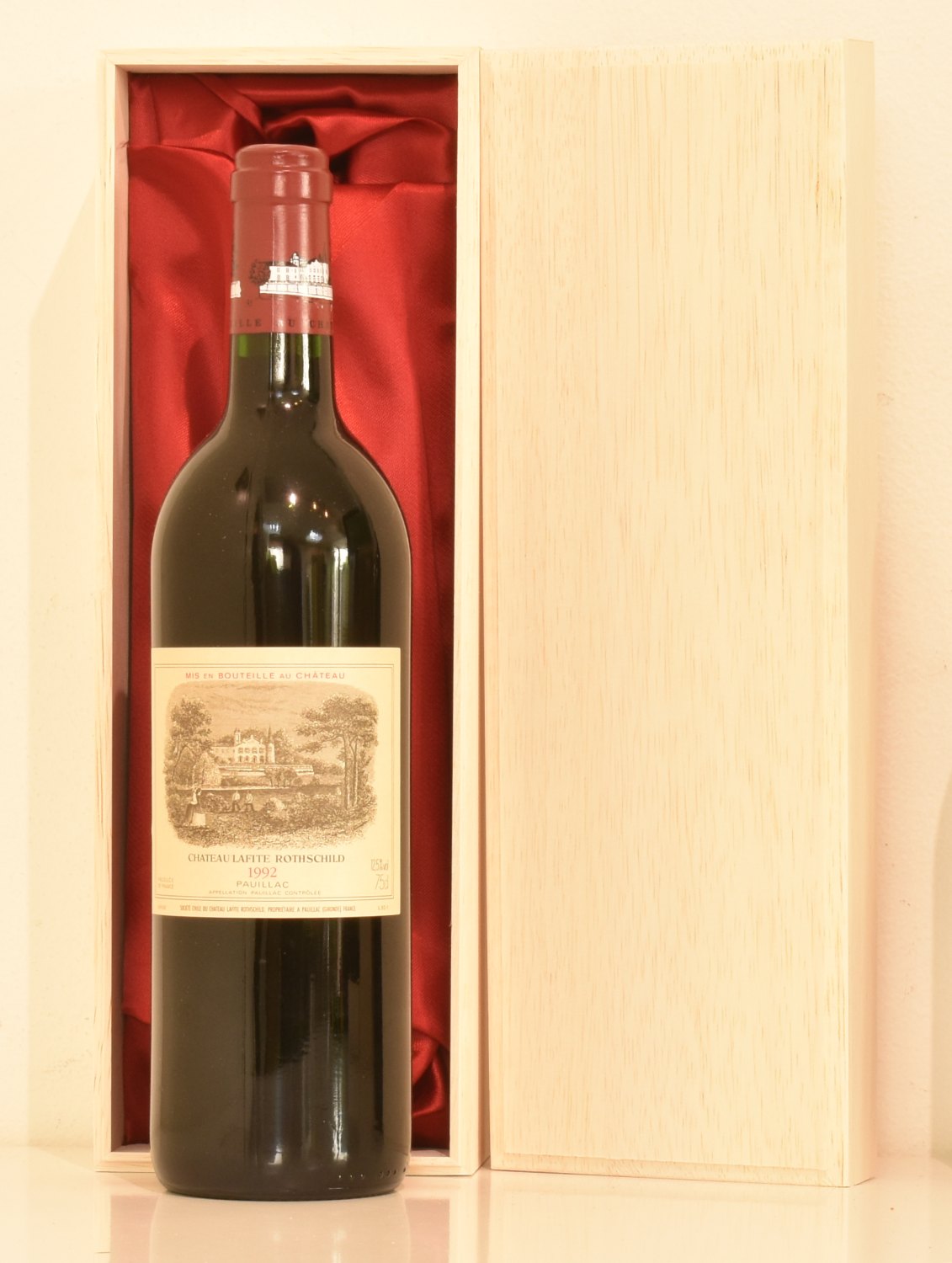 1992年 CHATEAU LAFITE ROTHSCHILD-fizikalcentar.rs