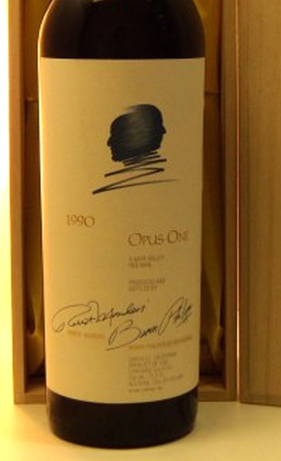 １９９０年 オーパス・ワン 赤ワインのラベル画像