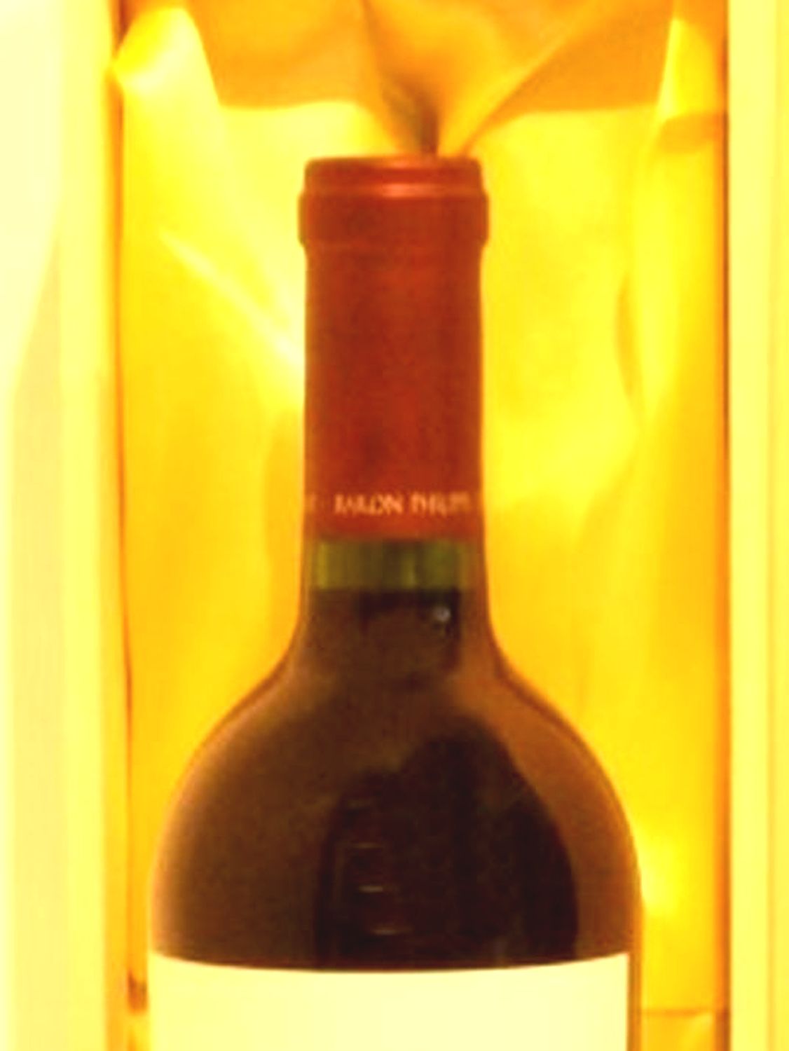 ２００３年 オーパス・ワン 赤ワインの液面画像