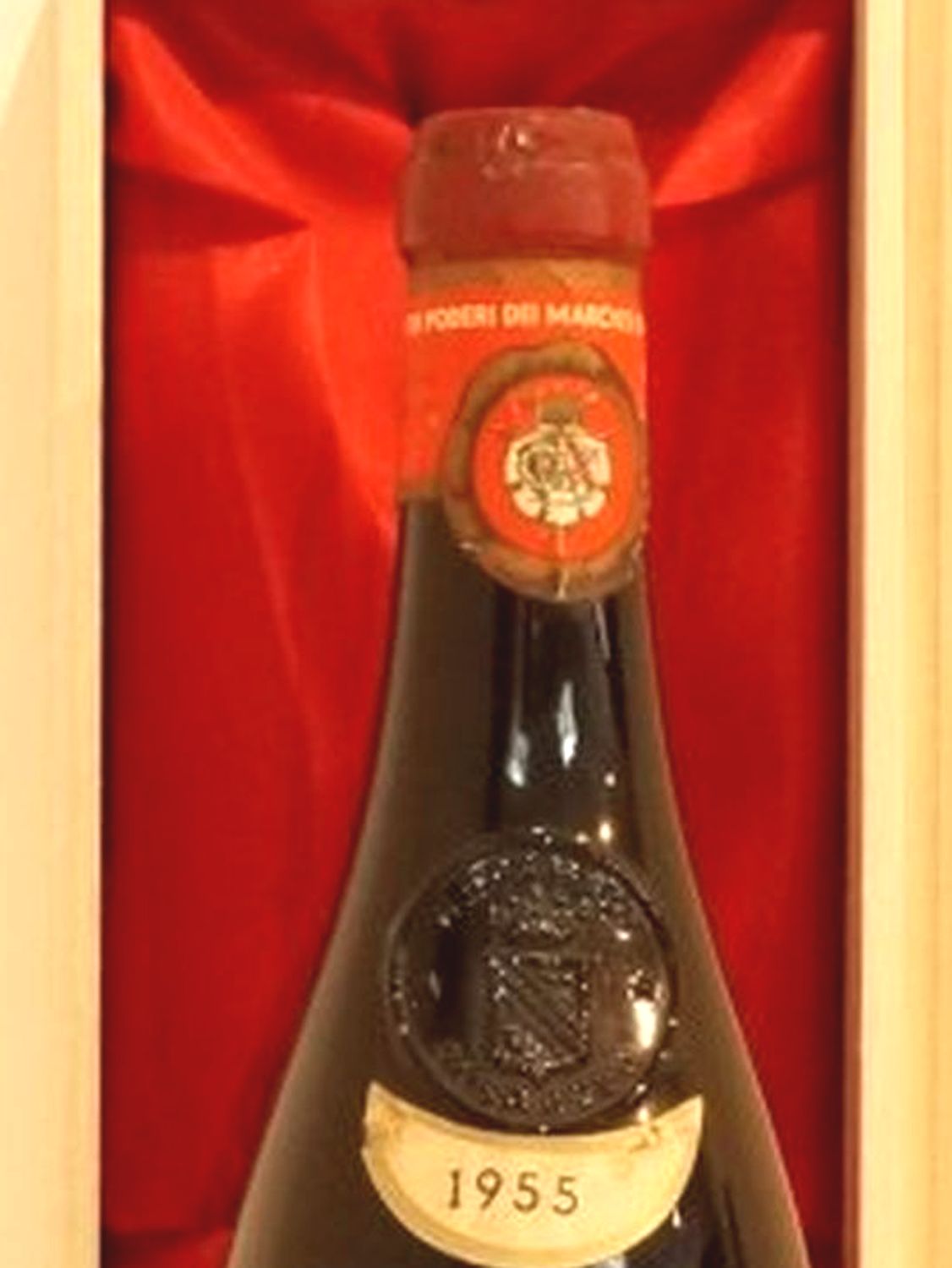 １９５５年 バローロ マルケージ・ディ・バローロ 赤ワインの液面画像
