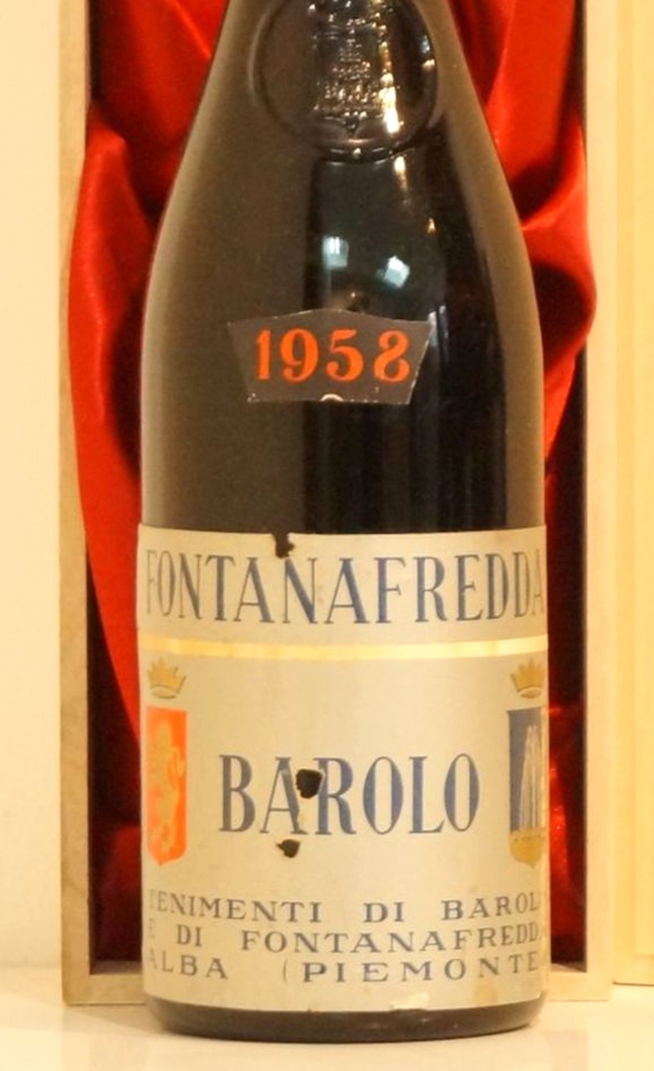 １９５８年 フォンタナフレッダ バローロ 赤ワインのラベル画像