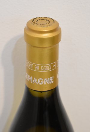２０１９年 ラベル敗れ DRC コルトン・シャルルマーニュ （ドメーヌ・ド・ラ・ロマネ・コンティ） 白ワインのボトル画像