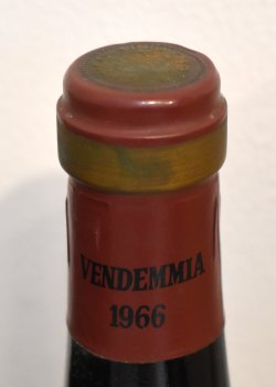 １９６６年 バローロ・セラフィーノ （ラベルの状態をお確かめください） 赤ワインのラベル画像