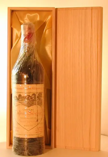 １９６１年 シャトー・カロン・セギュール（愛を伝えるハートのラベルのワイン）（ラベルの状態をご確認ください2）