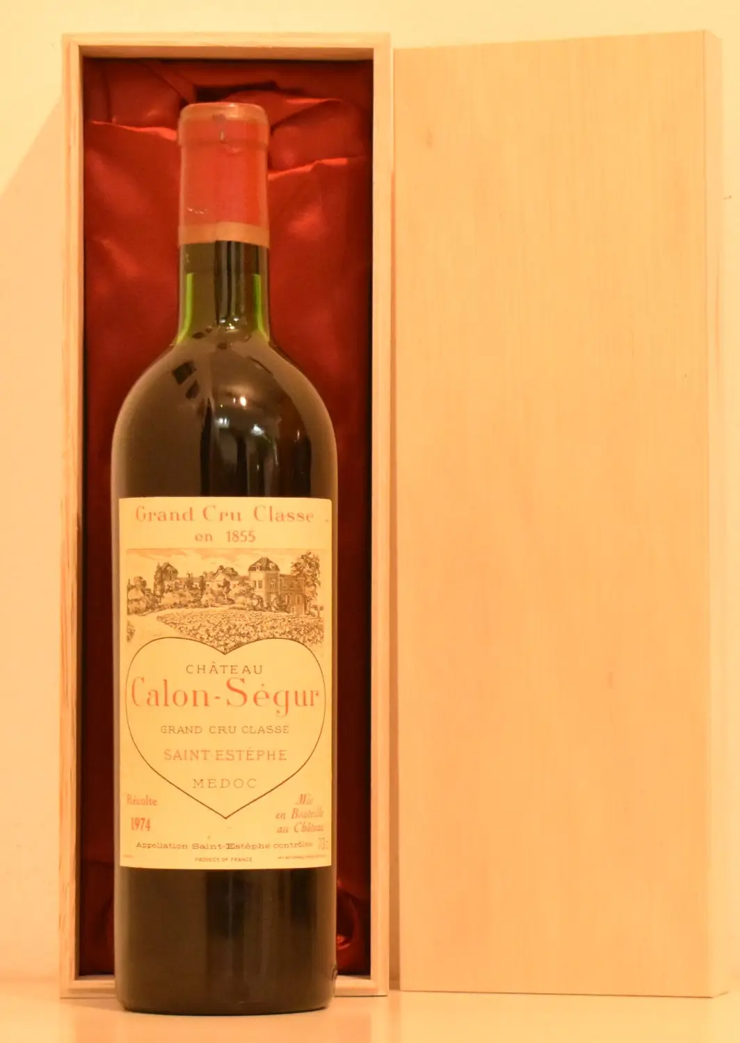 １９７４年 シャトー・カロン・セギュール（愛を伝えるハートのラベルのワイン） 赤ワイン