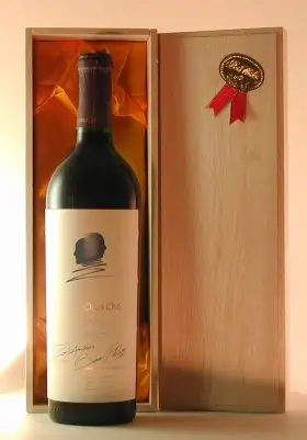 １９８０ OPUS ONE