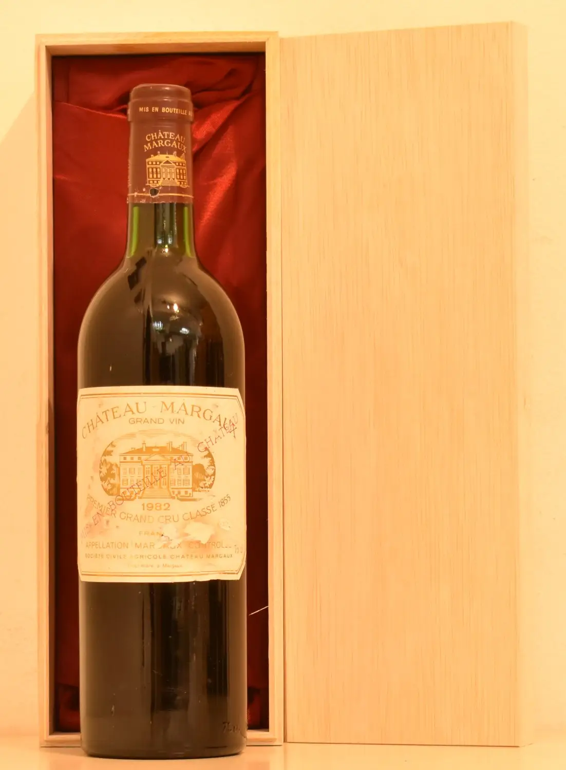 １９８２年 シャトー・マルゴー（ラベルの状態をお確かめください①） 赤ワイン
