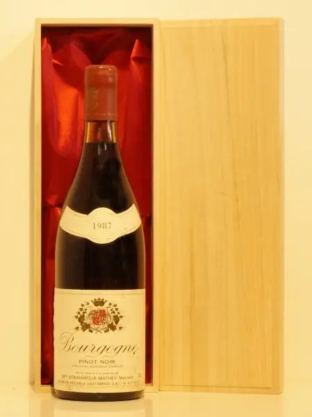 １９８７年　MATHEY BONNAMOUR　Bourgogne Pinot Noir