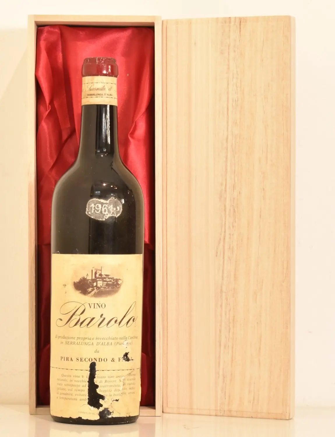 １９６１年 Pira Secondo & Figli Barolo（ラベルの状態をお確かめください）