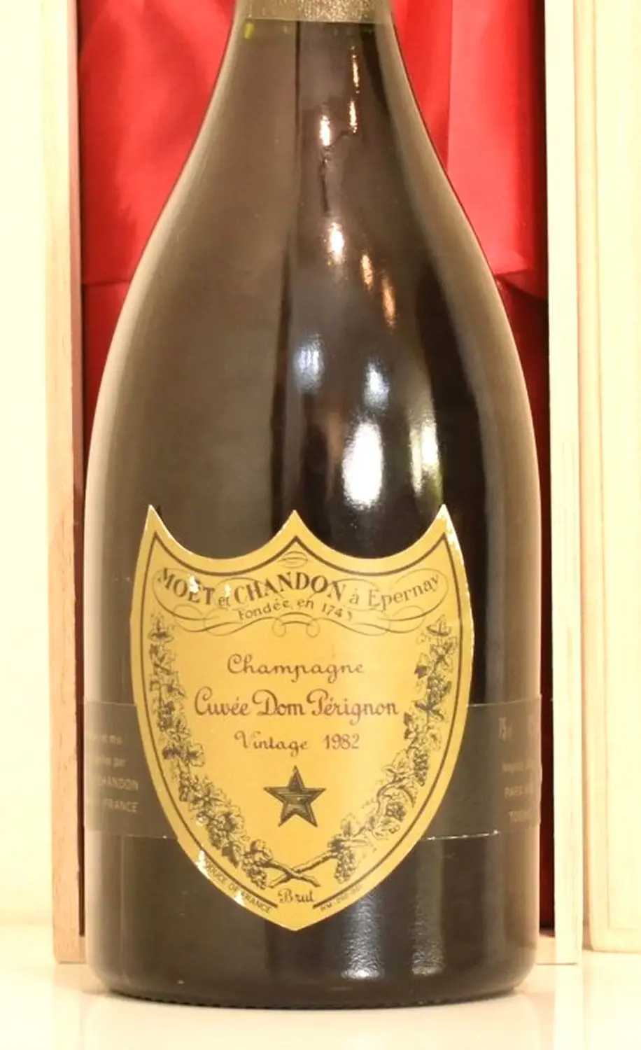 6900061-dom-perignon--1982_2.webp