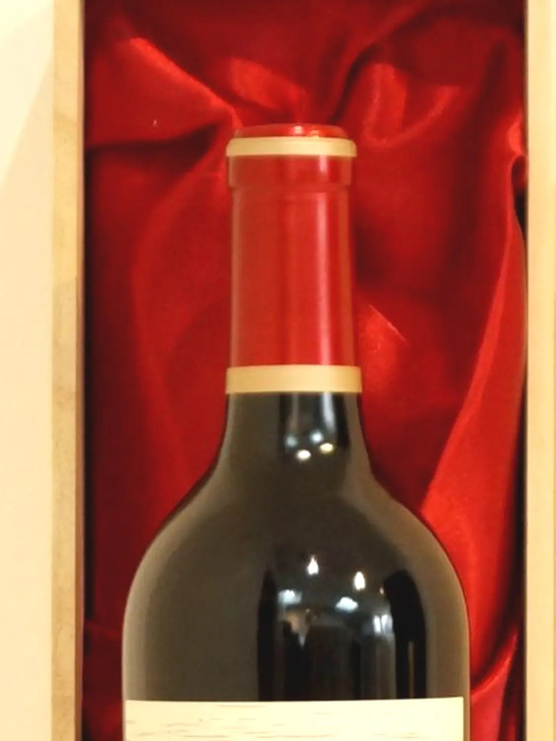 2015年 シャトー・カロン・セギュール（愛を伝えるハートのラベル