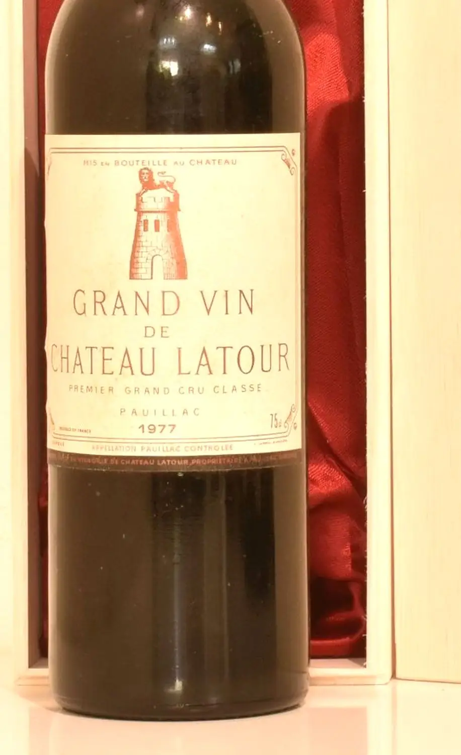 1977年 シャトー・ラトゥール 赤ワイン｜生まれ年ギフト