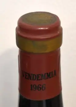 1966年 バローロ・セラフィーノ （ラベルの状態をお確かめください
