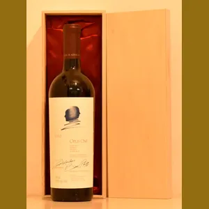2010 Robert Mondavi & Baron Philippe-Rothchild Opus Oneアメリカ産ヴィンテージワイン