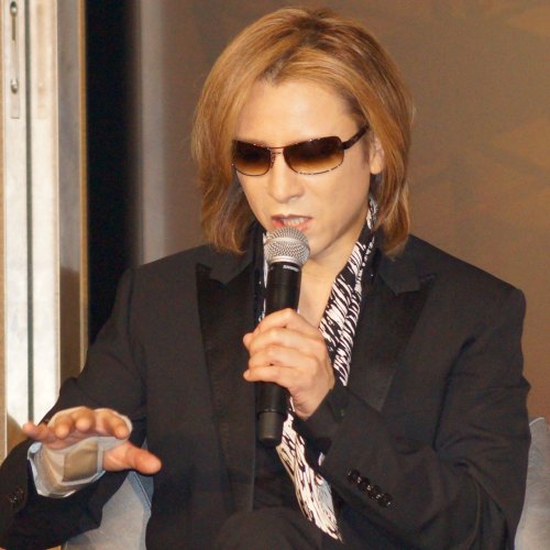 ワインについて語るYoshiki氏